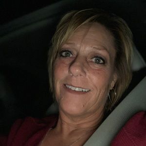 Meet your Posher, Laurie